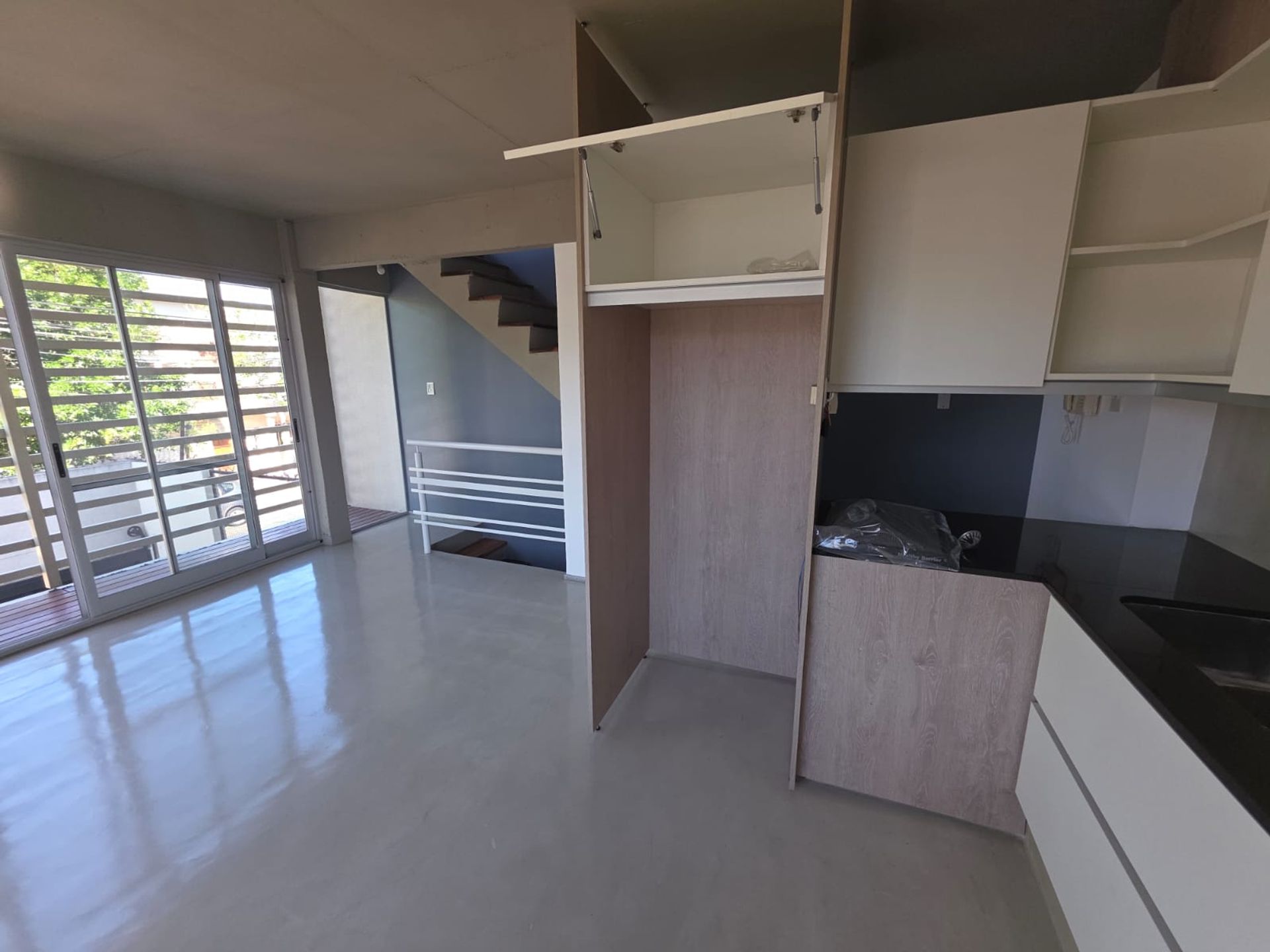 Venta Triplex. 3 Amb. Coch. Quincho. Olivos