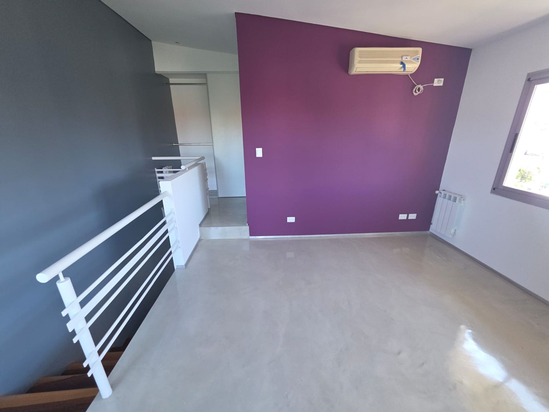 Venta Triplex. 3 Amb. Coch. Quincho. Olivos