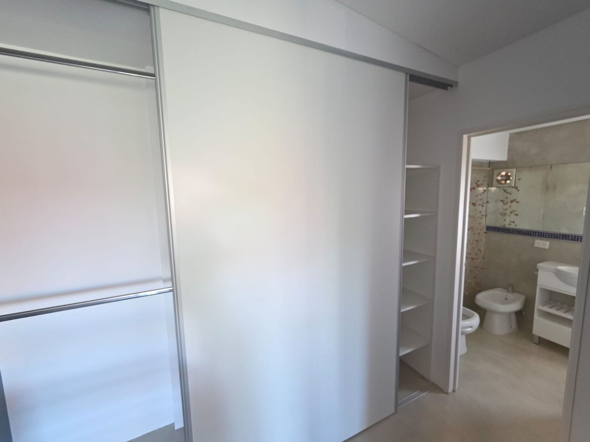 Venta Triplex. 3 Amb. Coch. Quincho. Olivos