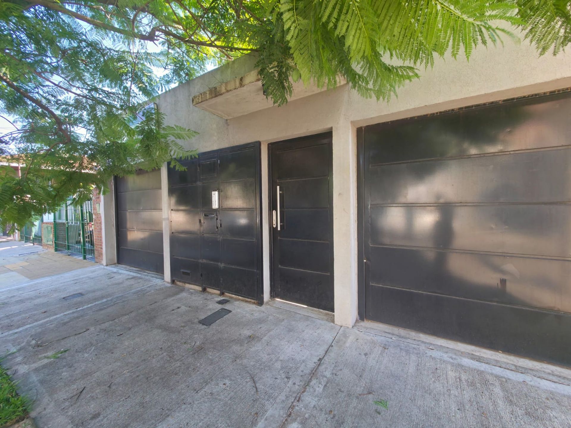 Venta Triplex. 3 Amb. Coch. Quincho. Olivos