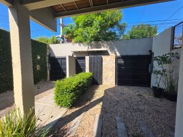 Venta Triplex. 3 Amb. Coch. Quincho. Olivos