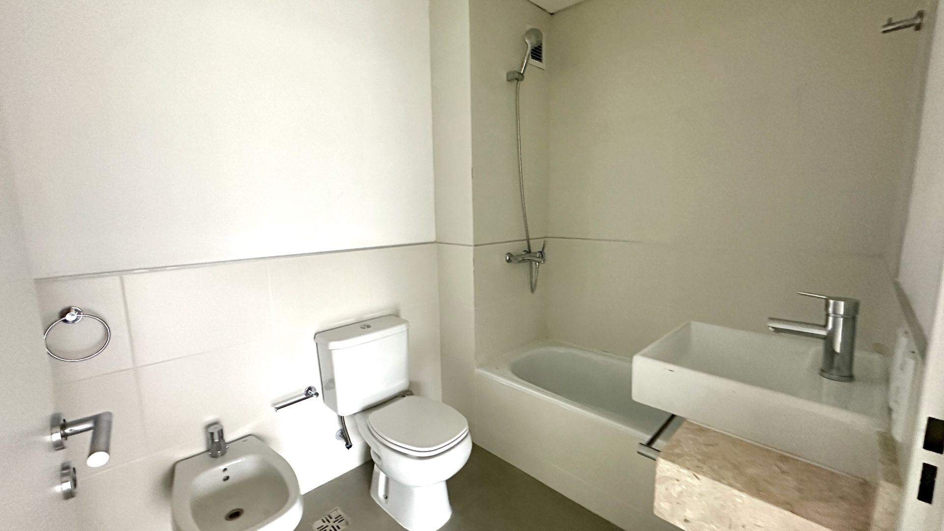 Venta Monoambiente Balcon Cochera Martelli Permuta