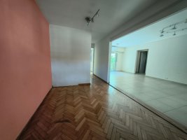 Martinez Ph 5 Rooms with Parking