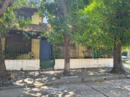 Martinez Ph 5 Rooms with Parking