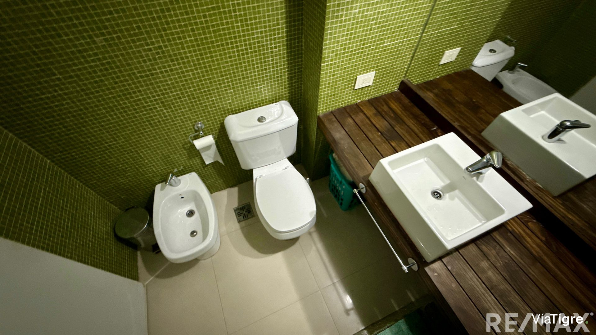 Venta departamento 4 ambientes con cochera Olivos