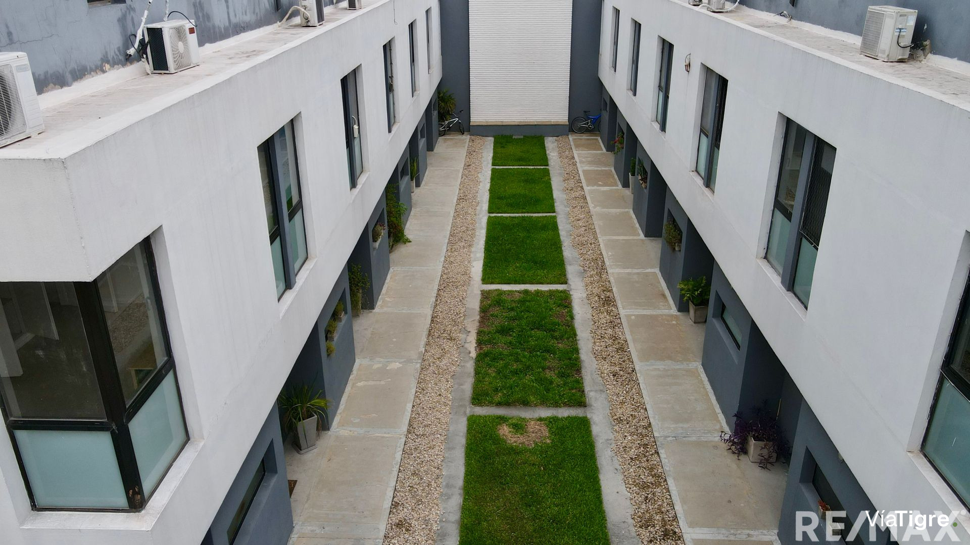 Venta departamento 4 ambientes con cochera Olivos