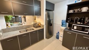 Venta departamento 4 ambientes con cochera Olivos