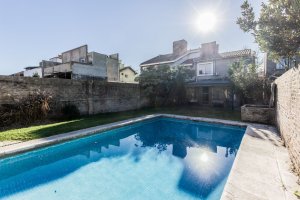 House for Sale: 6 Rooms, Florida Pileta