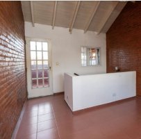 4-Room Residential Duplex Rental Vicente Lopez