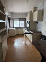 Venta casa 4 ambientes con garage cubierto