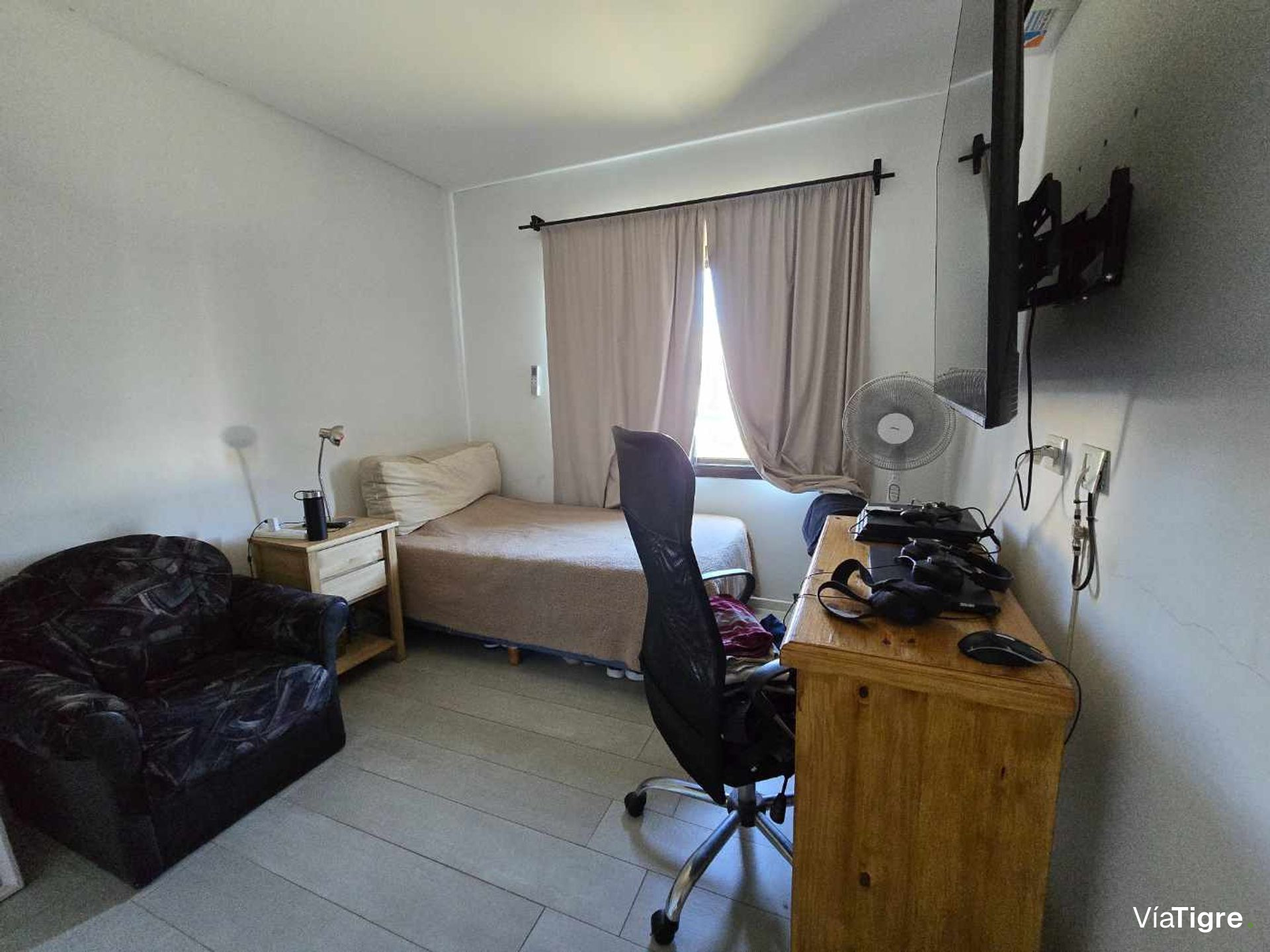 Hermoso Duplex De 4 Amb. Con Cochera Y Parque
