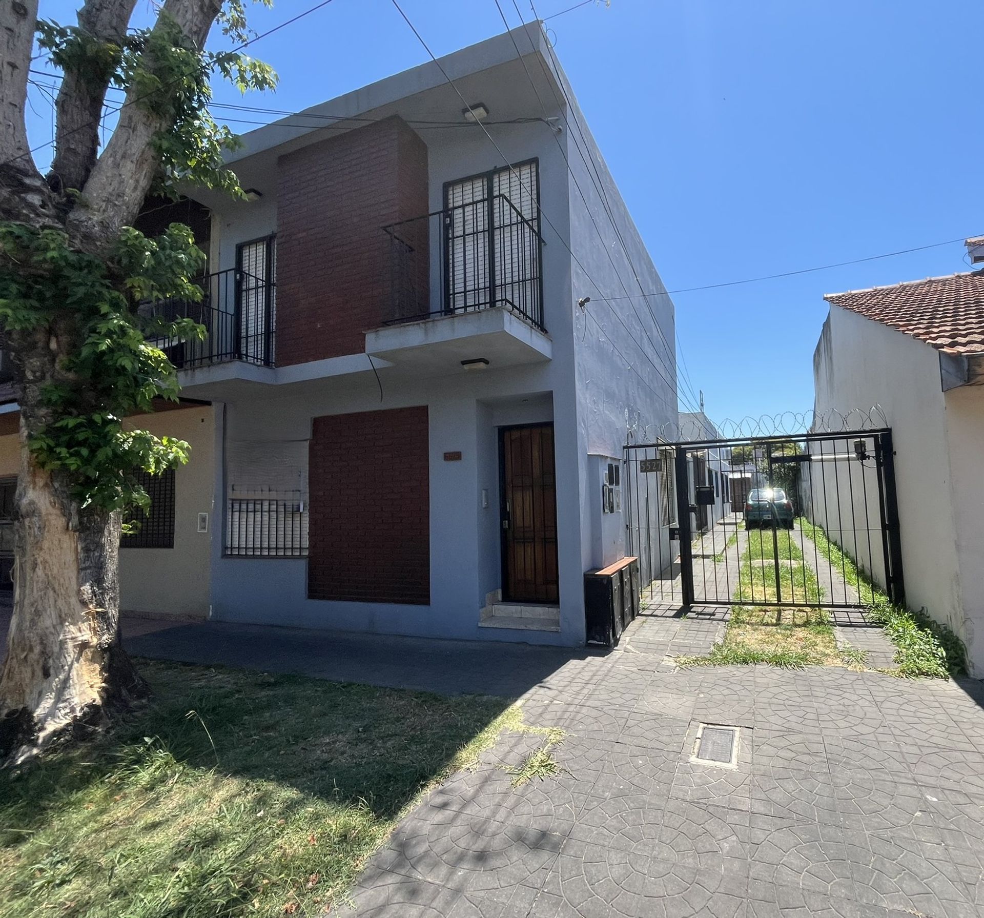 Sale PH in Carapachay 4 rooms