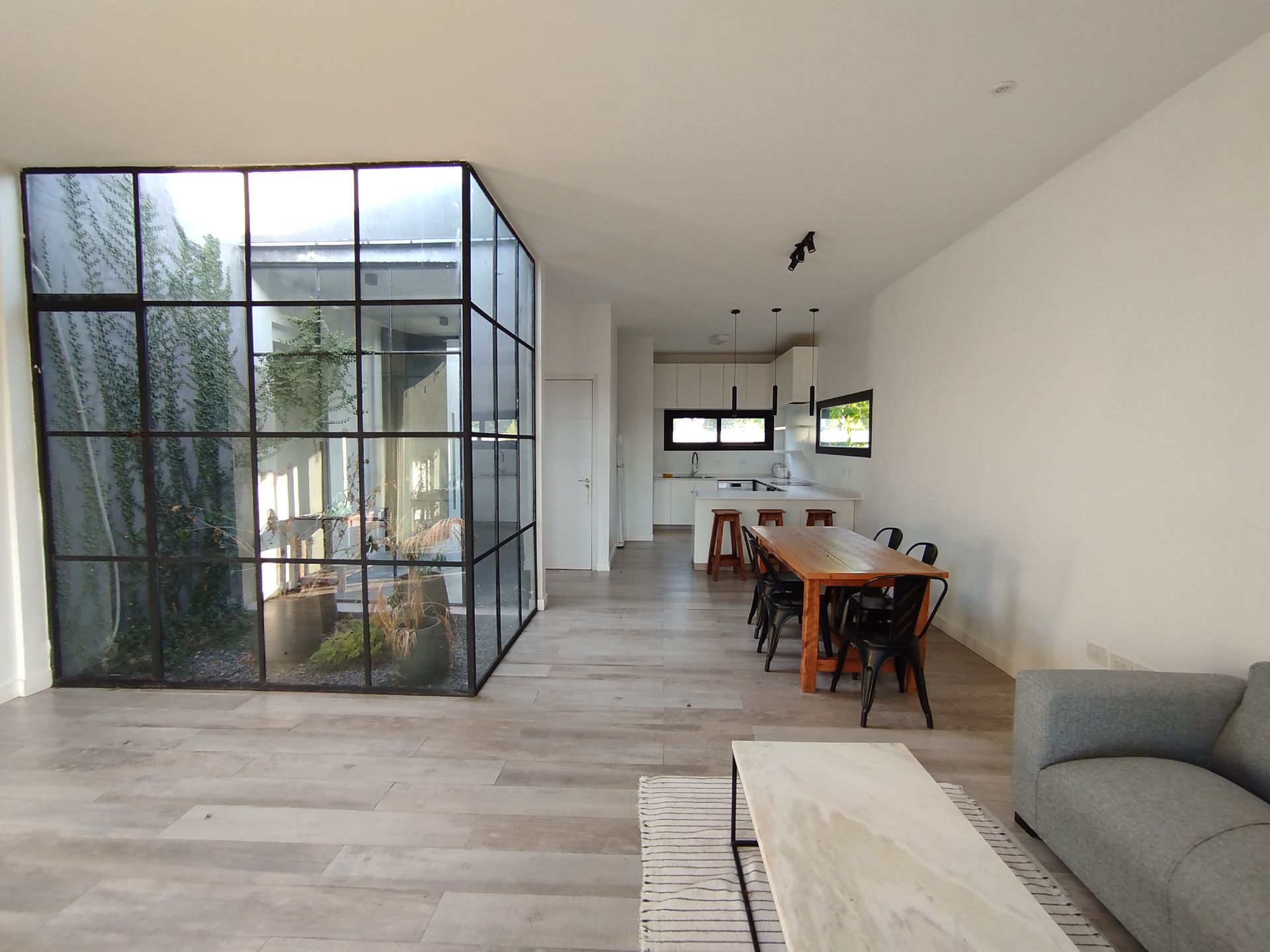 Casa En Venta 5 Amb. Barrio Carpinchos, Nordelta