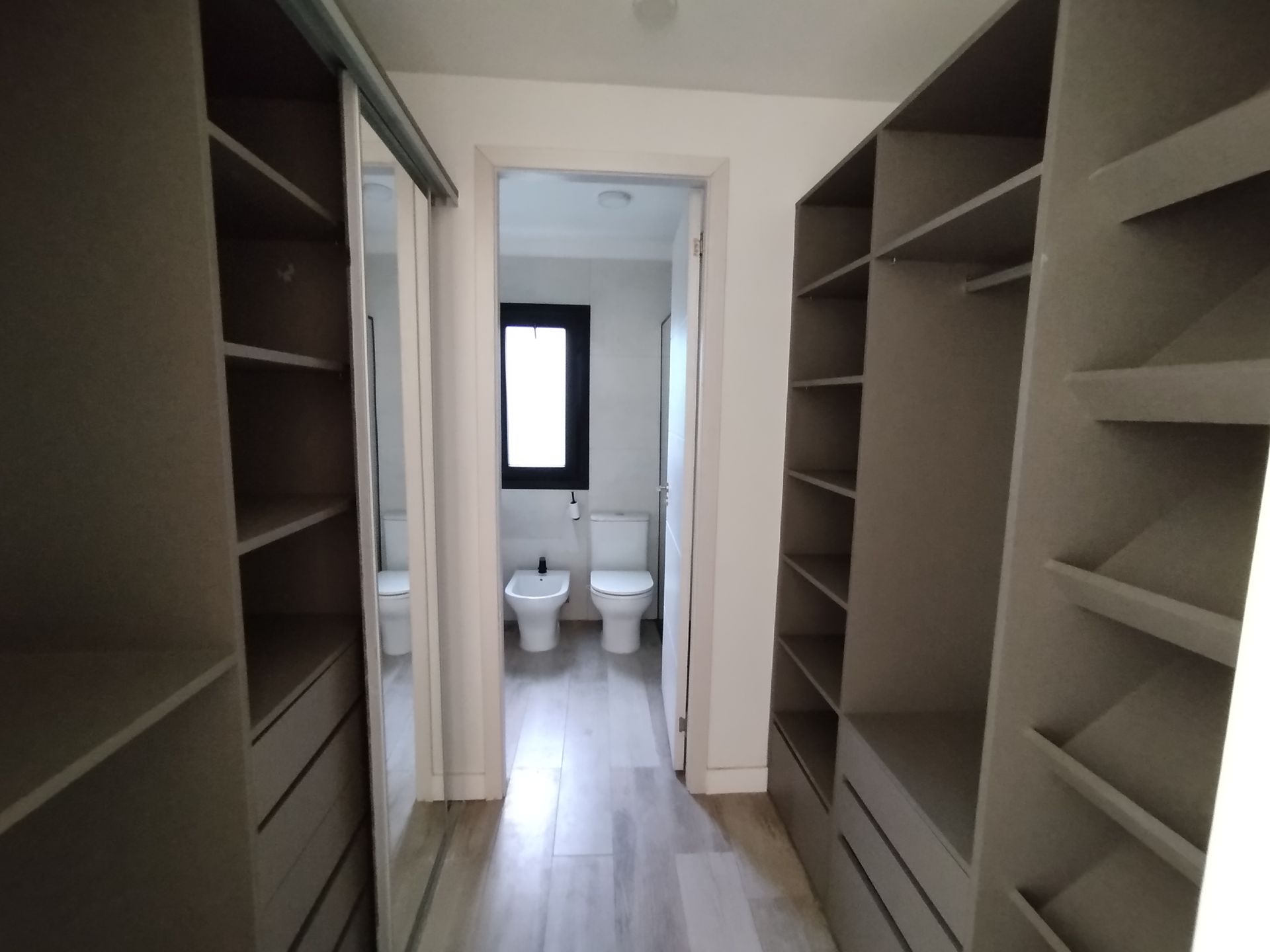 Casa En Venta 5 Amb. Barrio Carpinchos, Nordelta