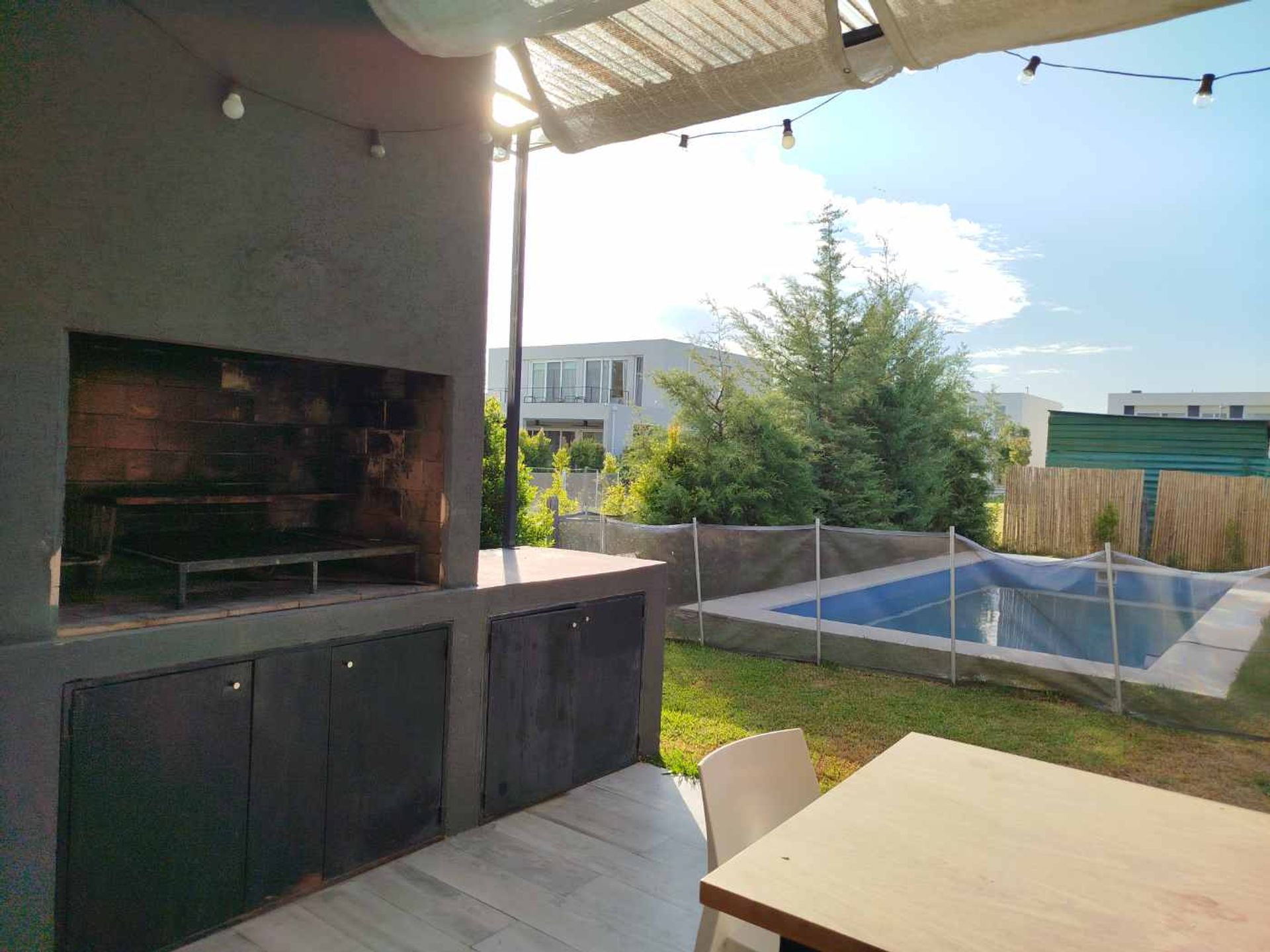 Casa En Venta 5 Amb. Barrio Carpinchos, Nordelta