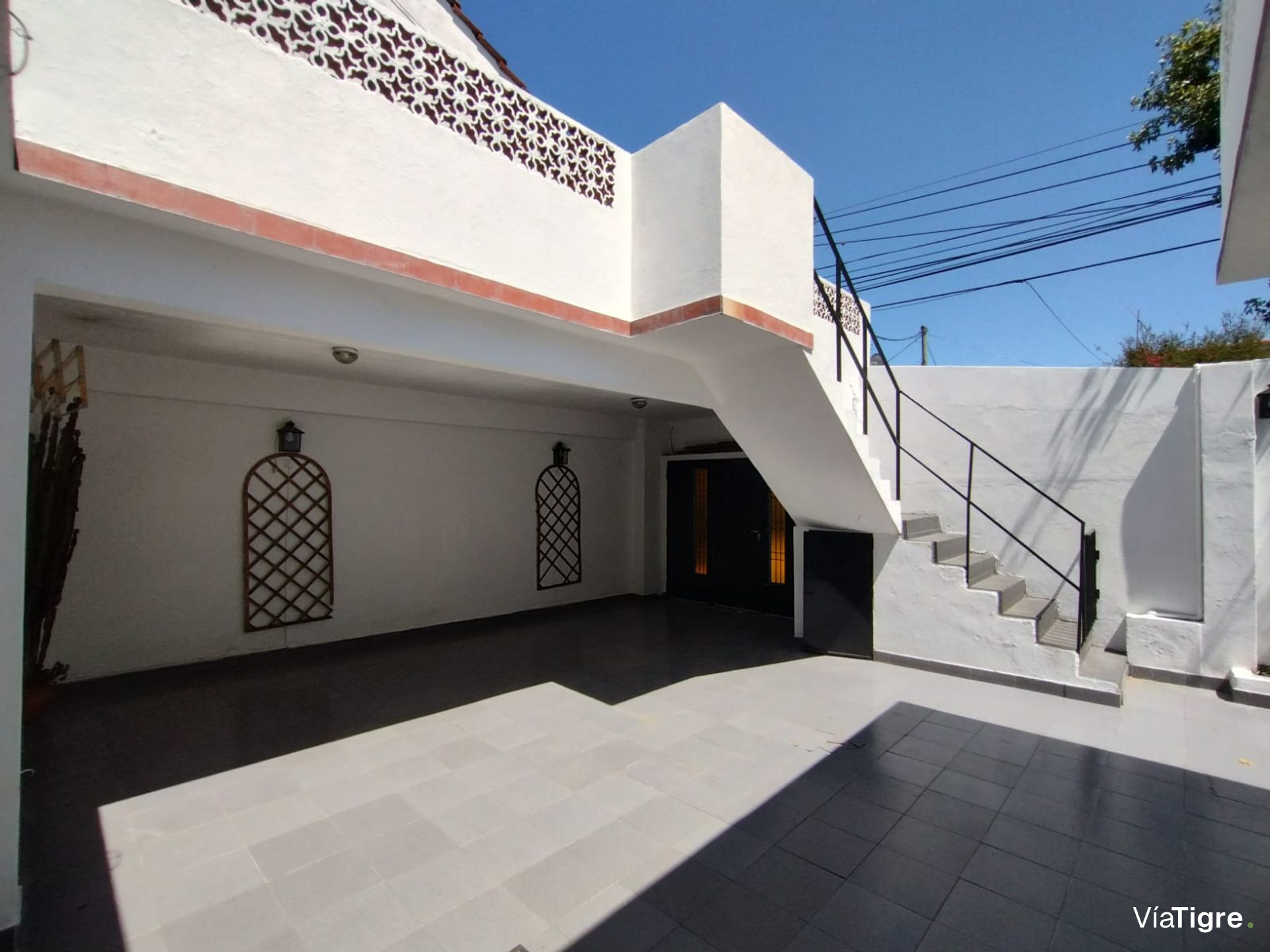 VENTA Casa 4 Amb, cochera y terraza. Villa Adelina