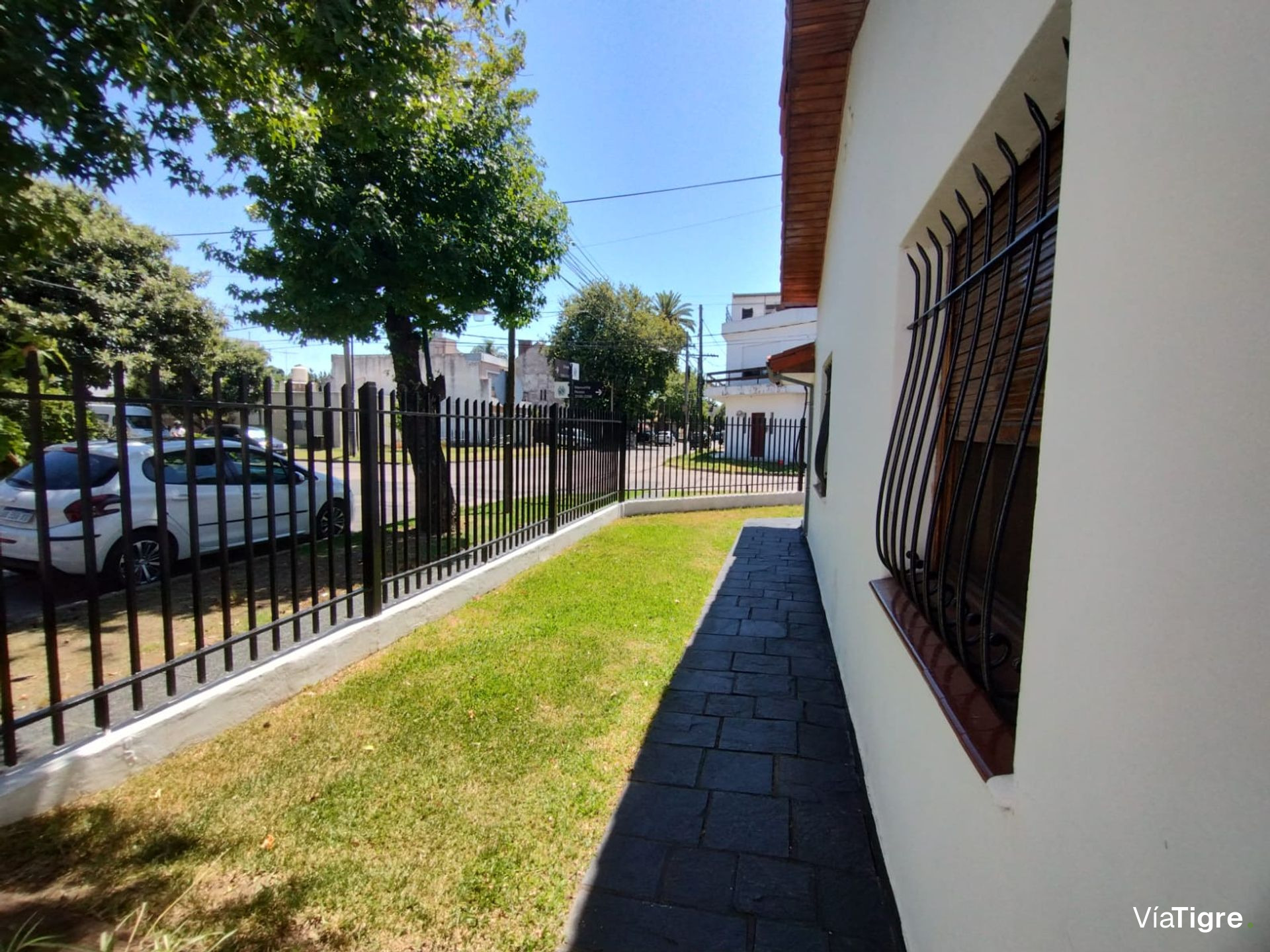 VENTA Casa 4 Amb, cochera y terraza. Villa Adelina
