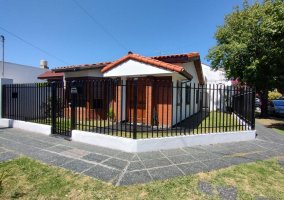 VENTA Casa 4 Amb, cochera y terraza. Villa Adelina