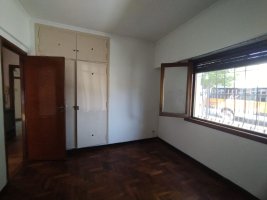 VENTA Casa 4 Amb, cochera y terraza. Villa Adelina