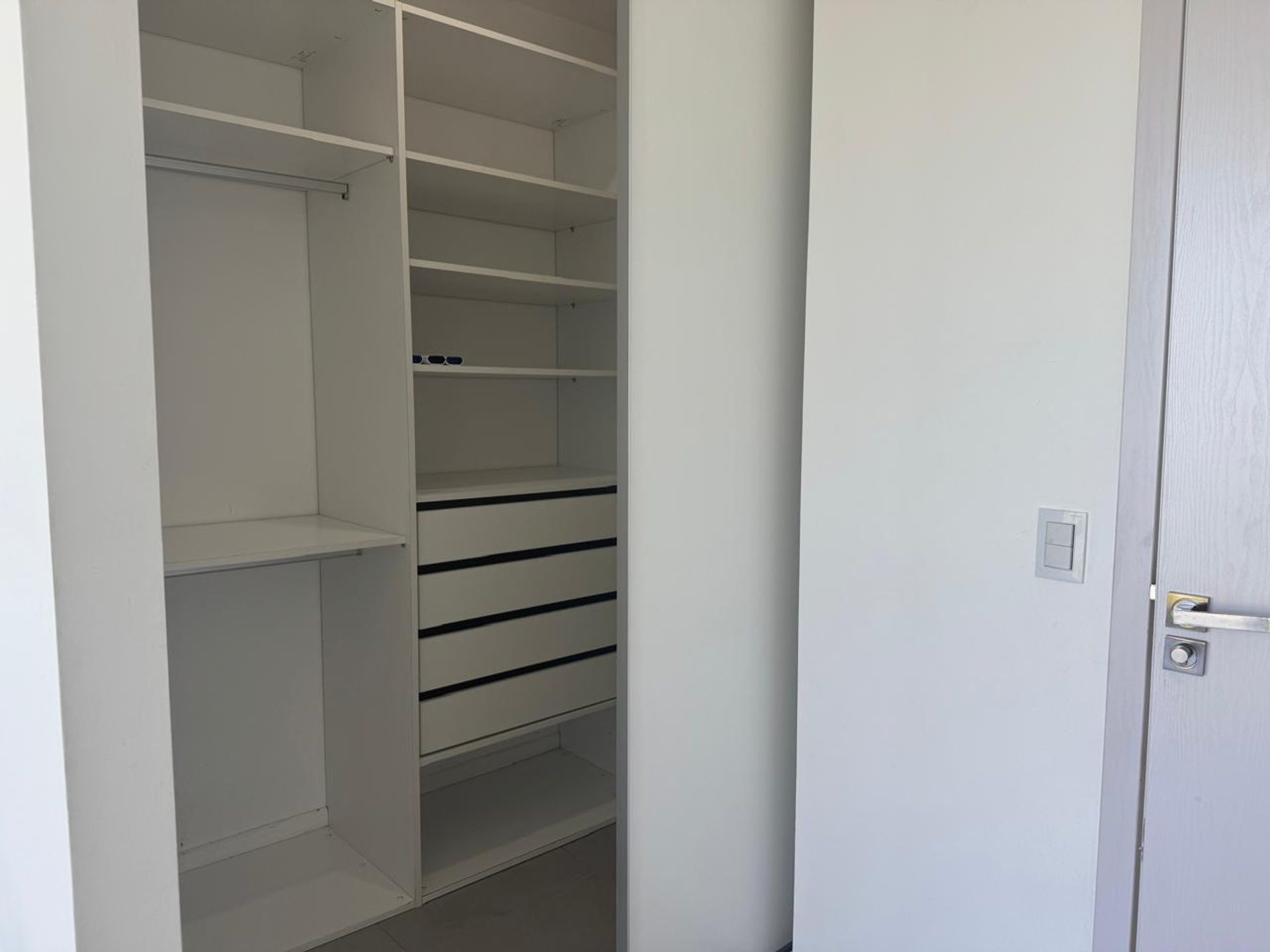 Alquiler Depto 4 amb, 2 Cocheras, Riverside