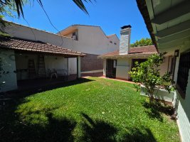 4-room house-type apartment rental in San Isidro