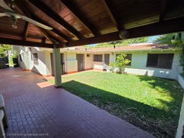 4-room house-type apartment rental in San Isidro