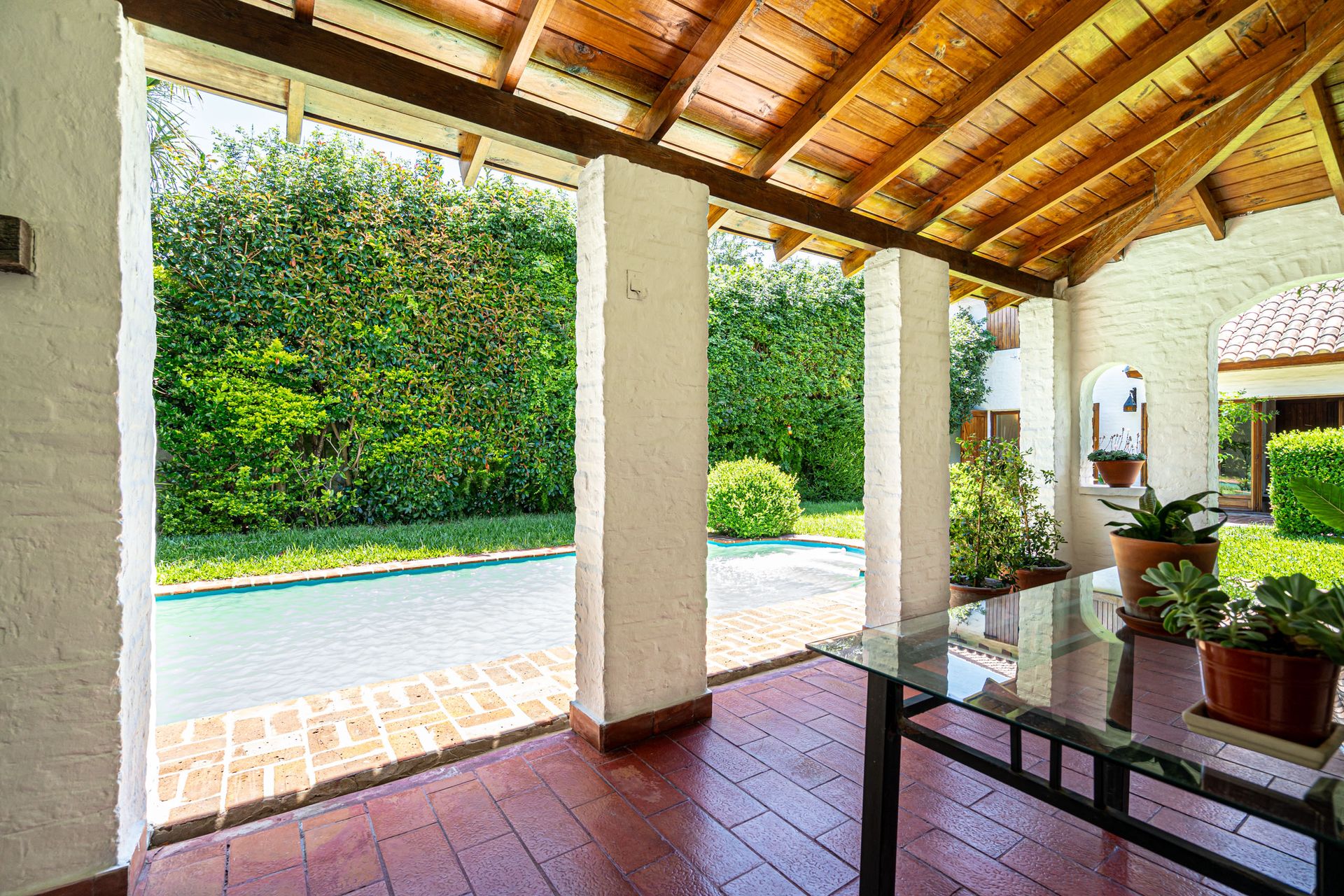 Casa venta 5 amb c/jardín, pileta, quincho. 387 m²