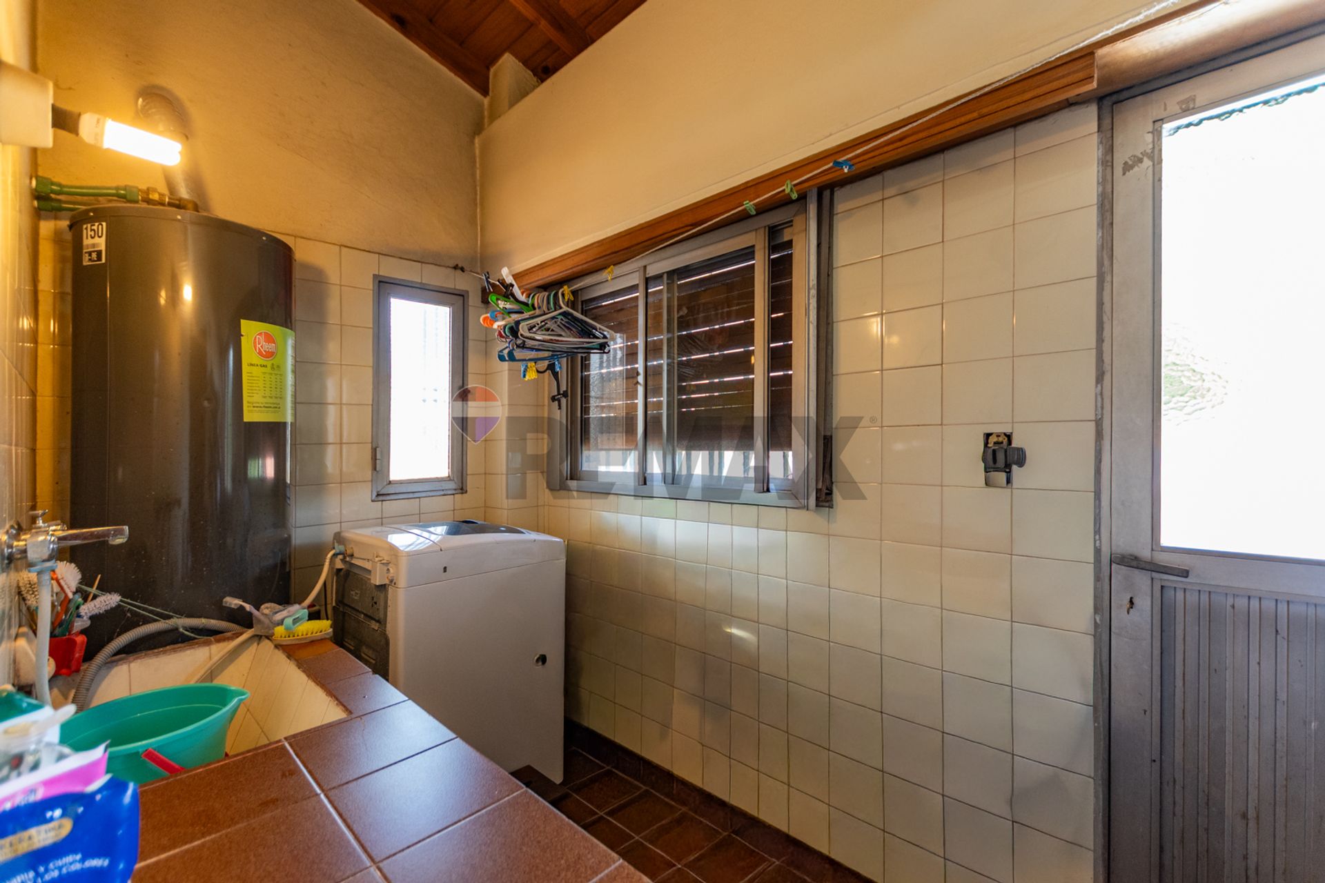 Venta Casa 4 Amb C/Pile Y Quincho En Lopez Camelo