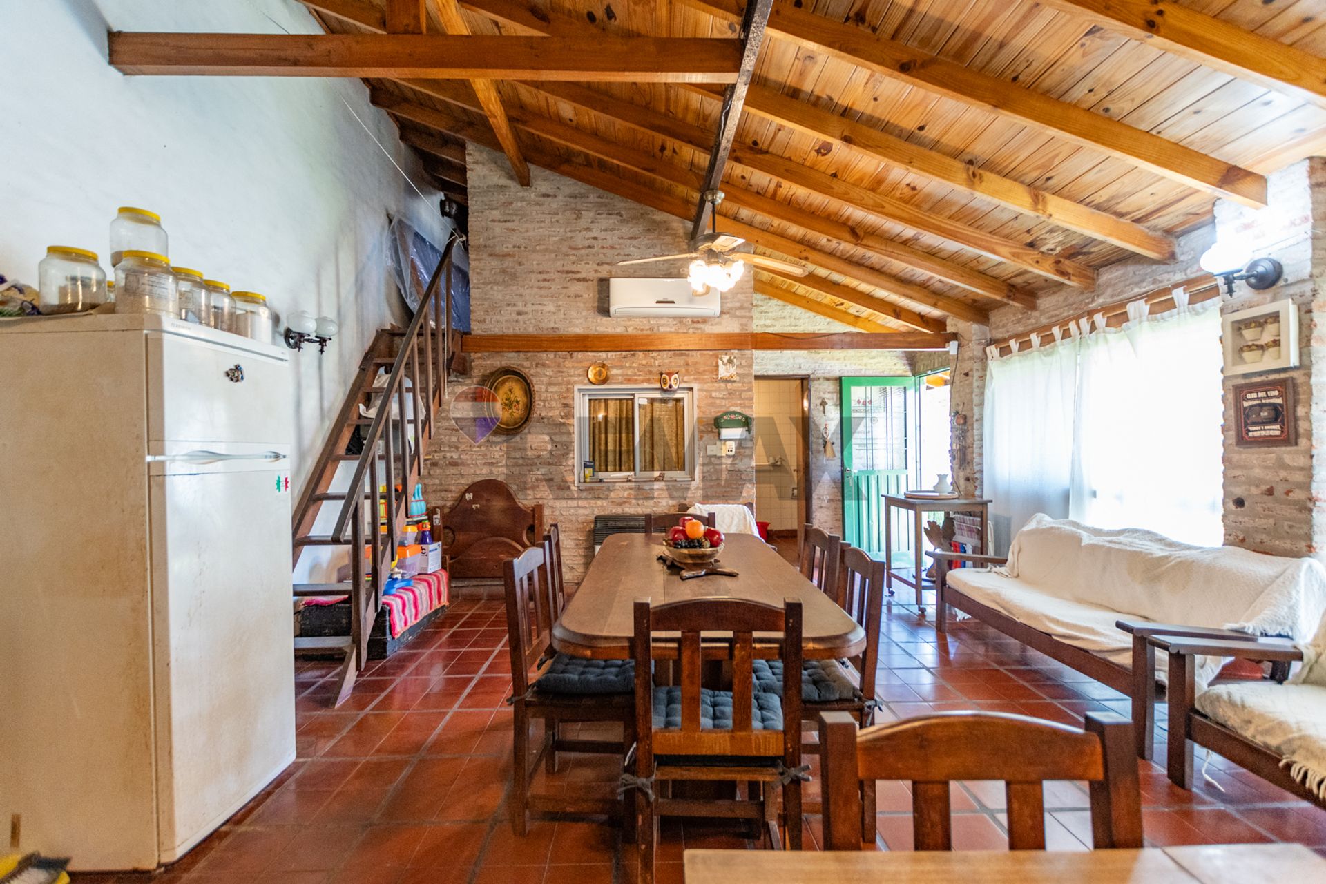 Venta Casa 4 Amb C/Pile Y Quincho En Lopez Camelo