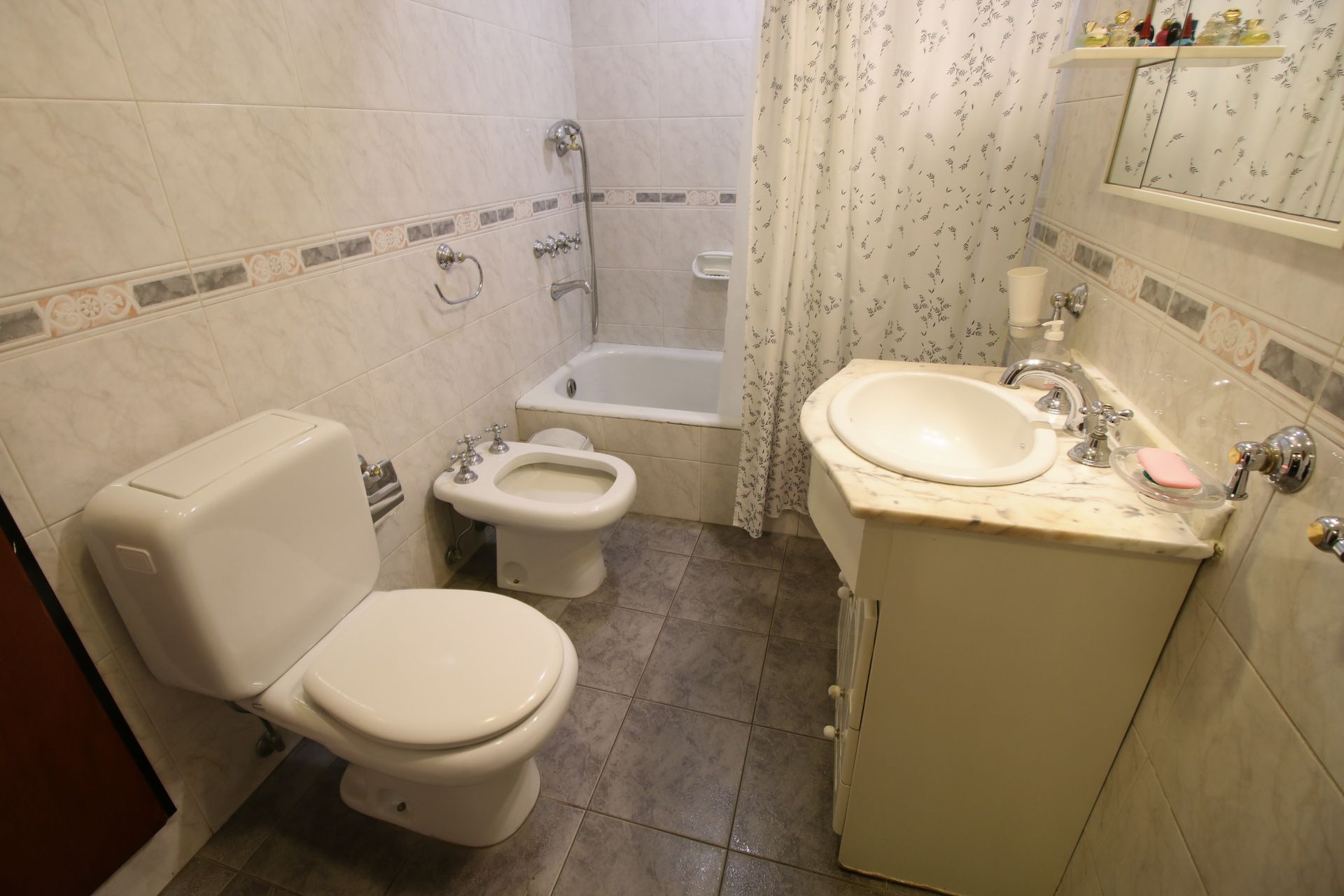 Venta casa 5 ambientes pileta coch Vicente Lopez