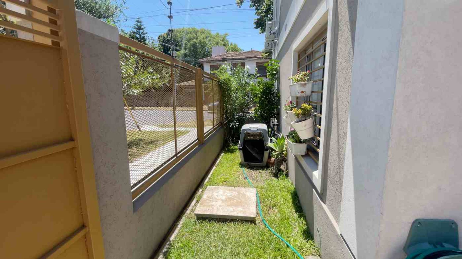 Venta Casa 4 Amb. Patio/Coch Ap Cred. -V. Adelina