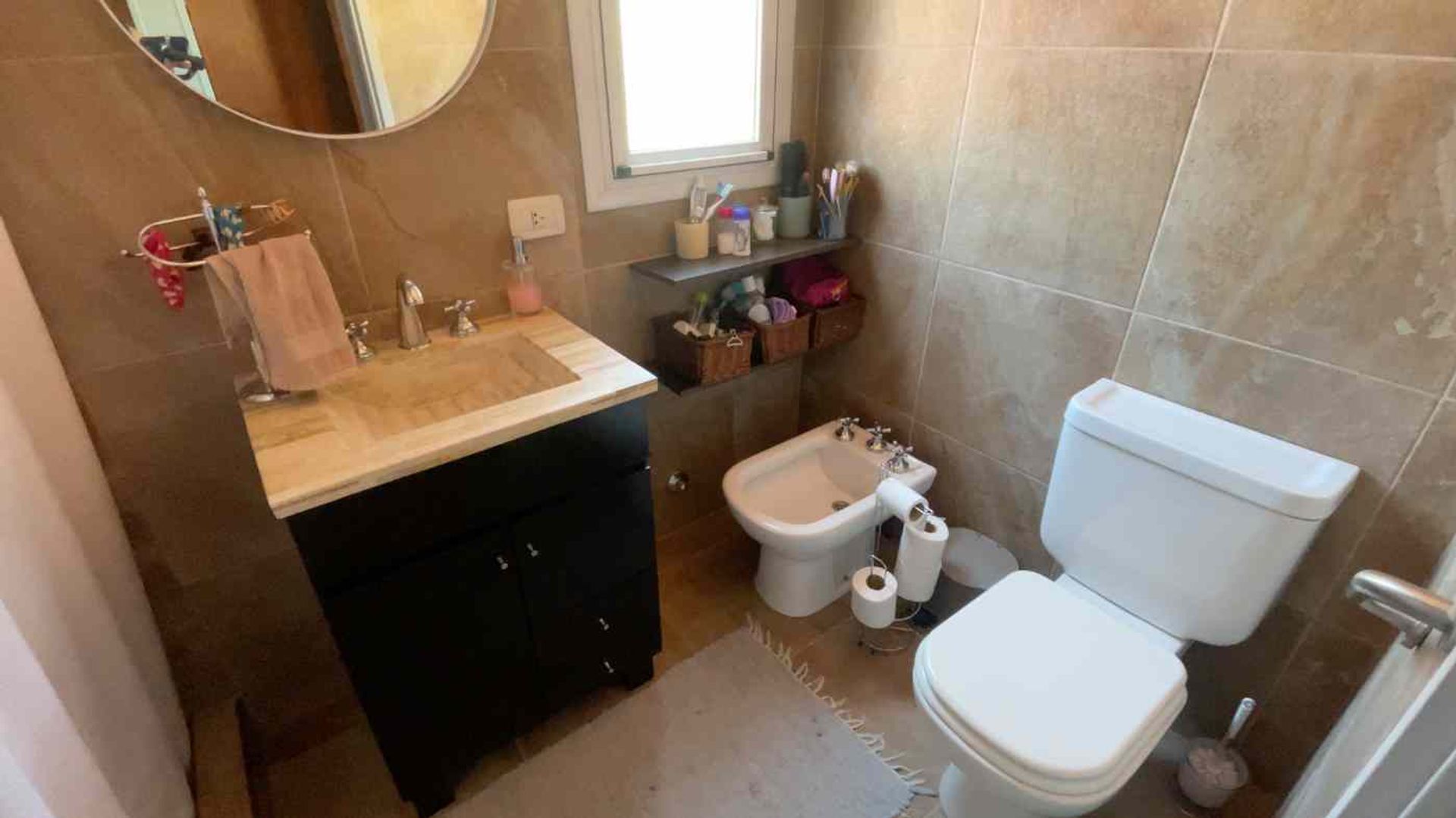 Venta Casa 4 Amb. Patio/Coch Ap Cred. -V. Adelina