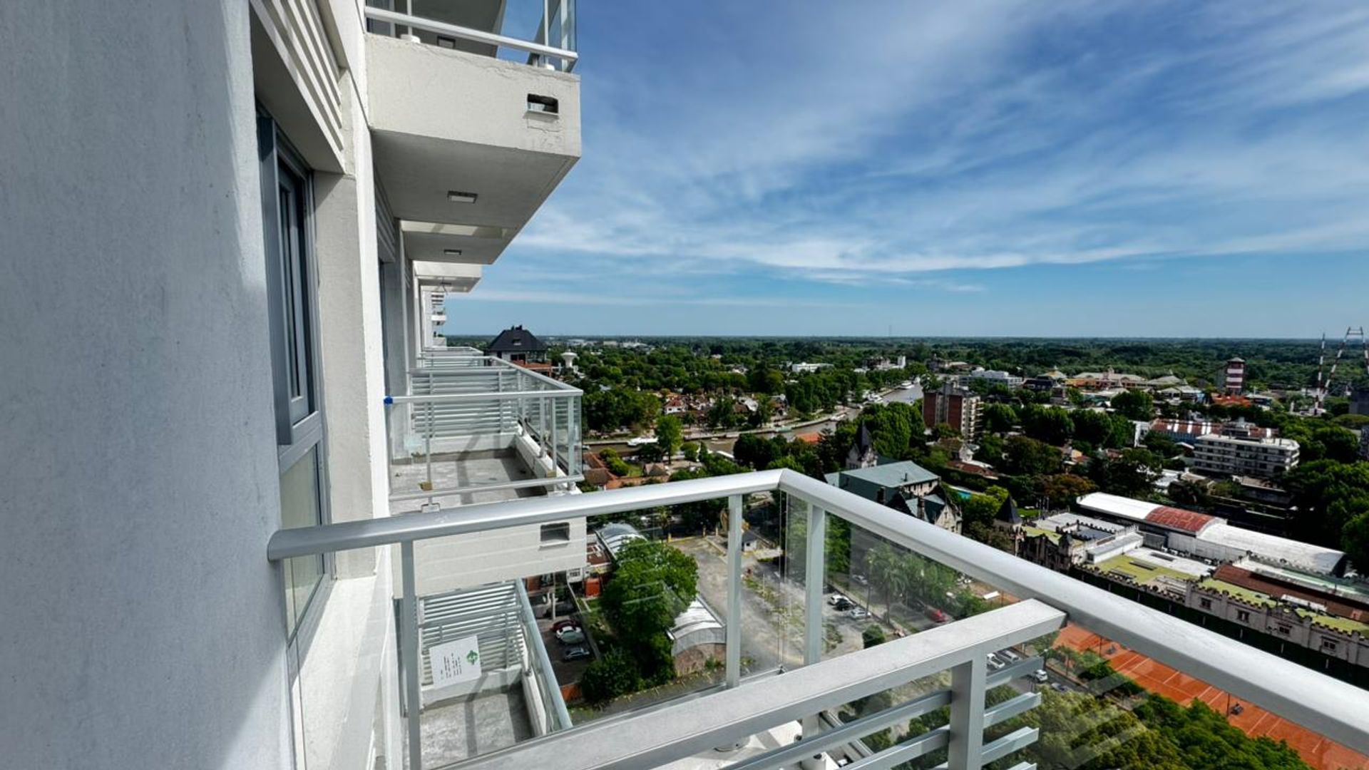 Departamento 3 Amb Venta Tigre Balcon Cochera