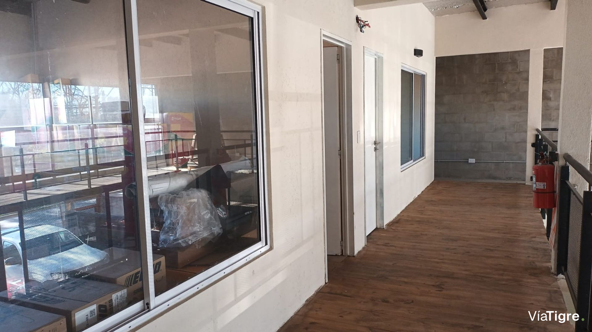 Venta Local Com. Apto Desarrollo en Av Benavidez