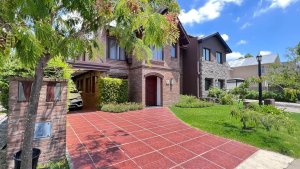 Casa En Barrio Tres Horquetas. San Fernando