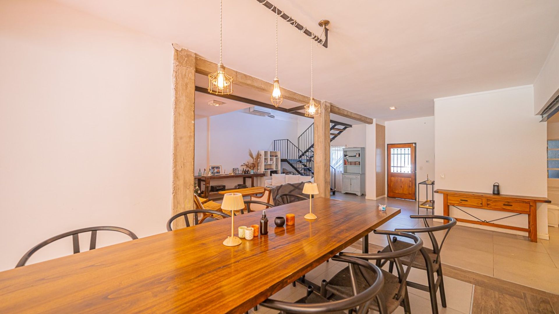 Venta Casa 4 Ambientes Totalmente Reciclada