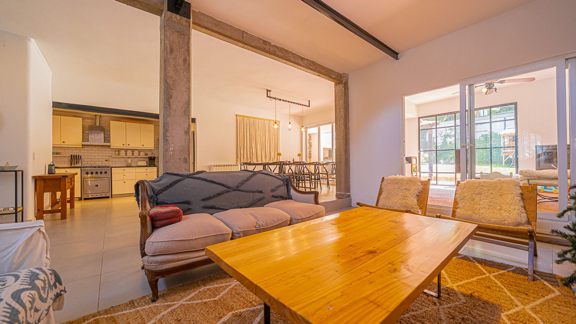 Venta Casa 4 Ambientes Totalmente Reciclada