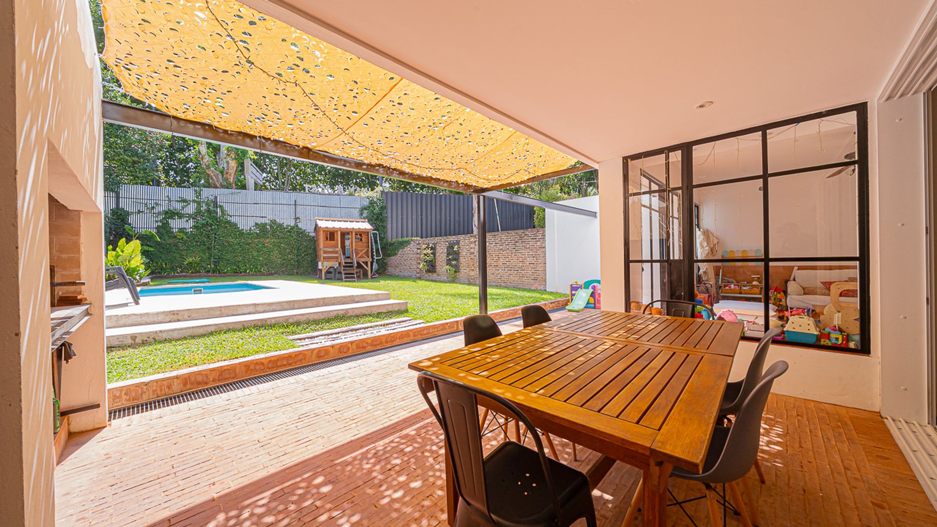 Venta Casa 4 Ambientes Totalmente Reciclada