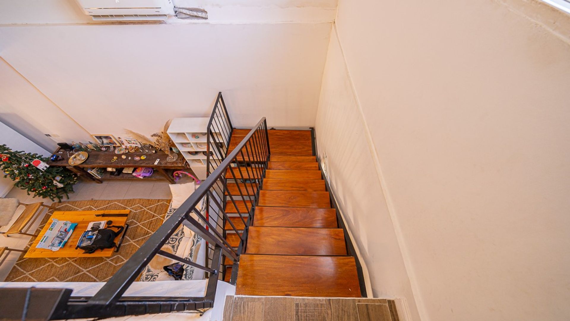 Venta Casa 4 Ambientes Totalmente Reciclada