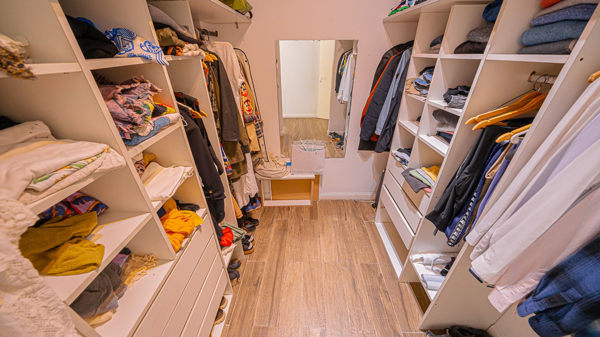 Venta Casa 4 Ambientes Totalmente Reciclada