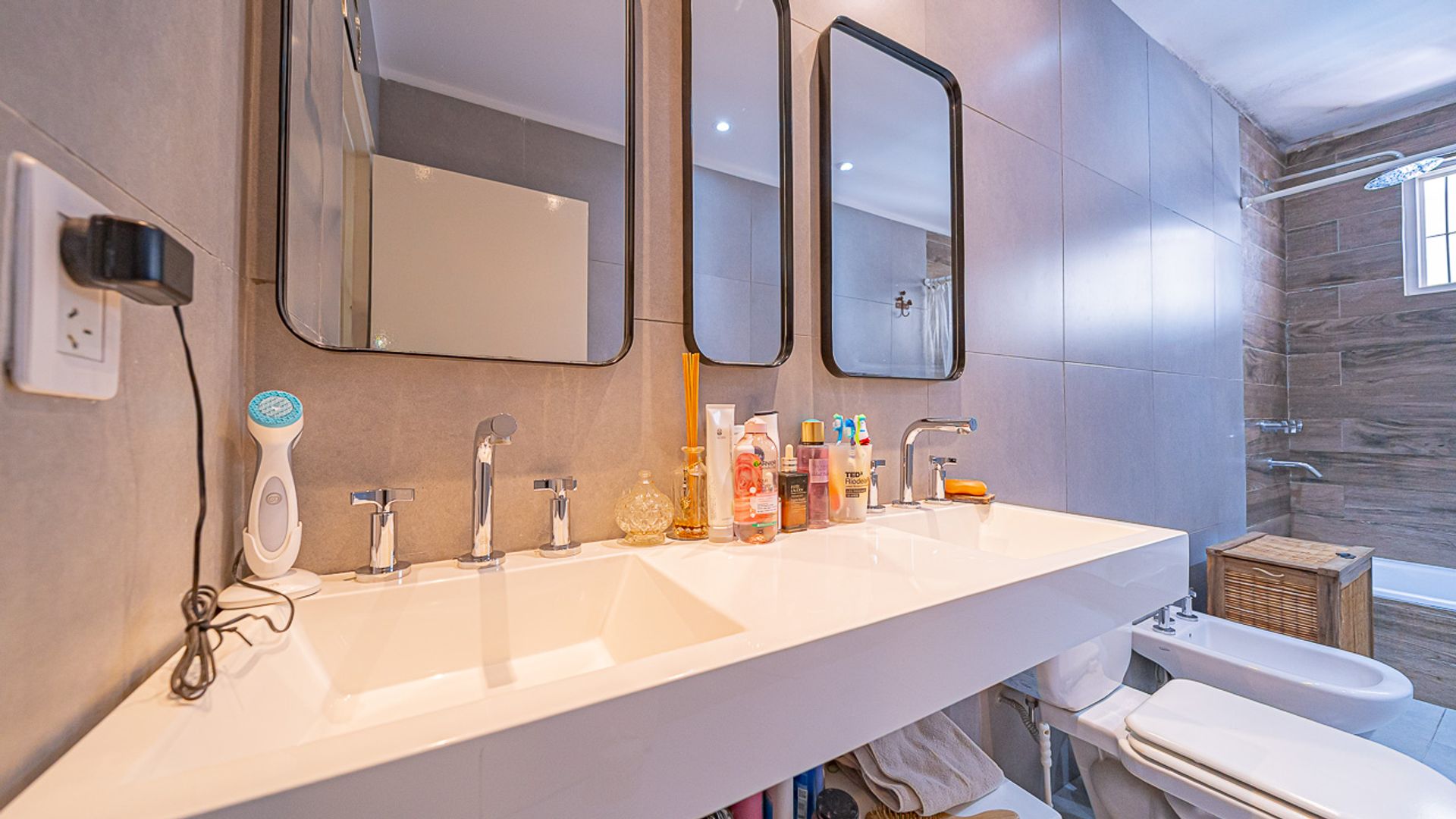 Venta Casa 4 Ambientes Totalmente Reciclada