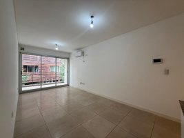 2-Room Rental with 2 Parking Spaces in Tige