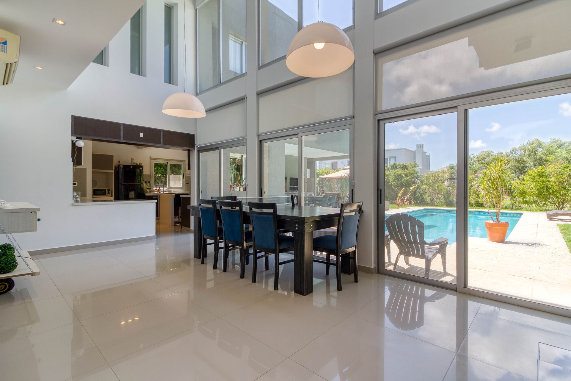 Impecable Casa En Venta 7 Amb. Talar Del Lago 2