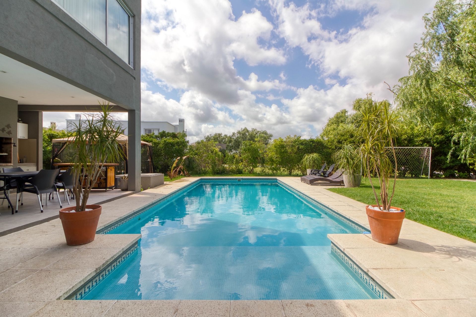 Impecable Casa En Venta 7 Amb. Talar Del Lago 2