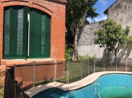 Casa Venta jardin piscina Martinez.