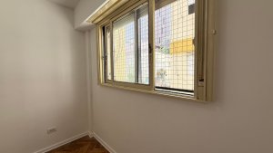 Sale Apartment 4 rooms front, balcony Olivos