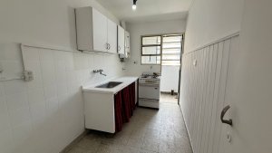 Sale Apartment 4 rooms front, balcony Olivos