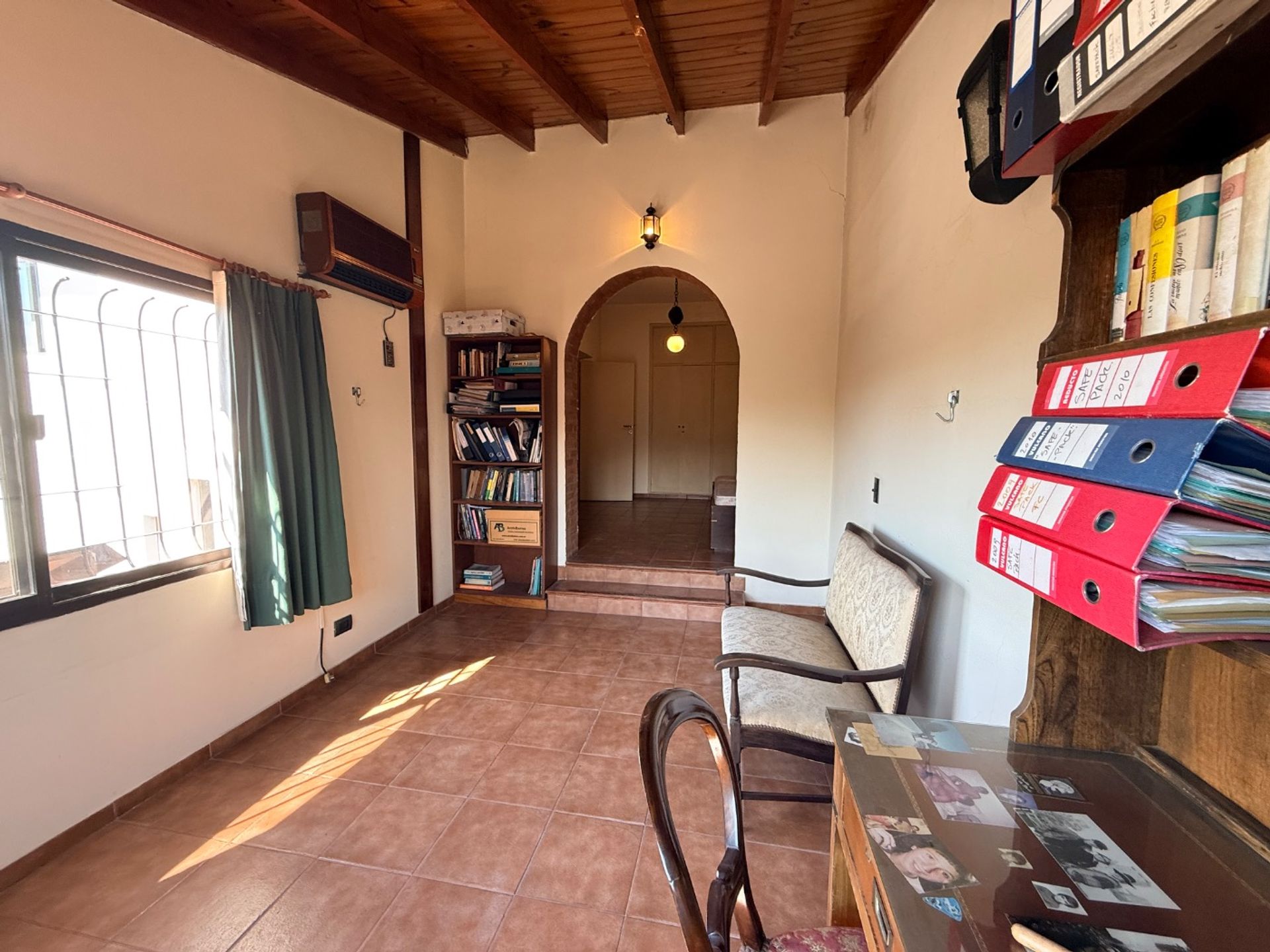 Venta casa 4 ambientes con cochera Martinez