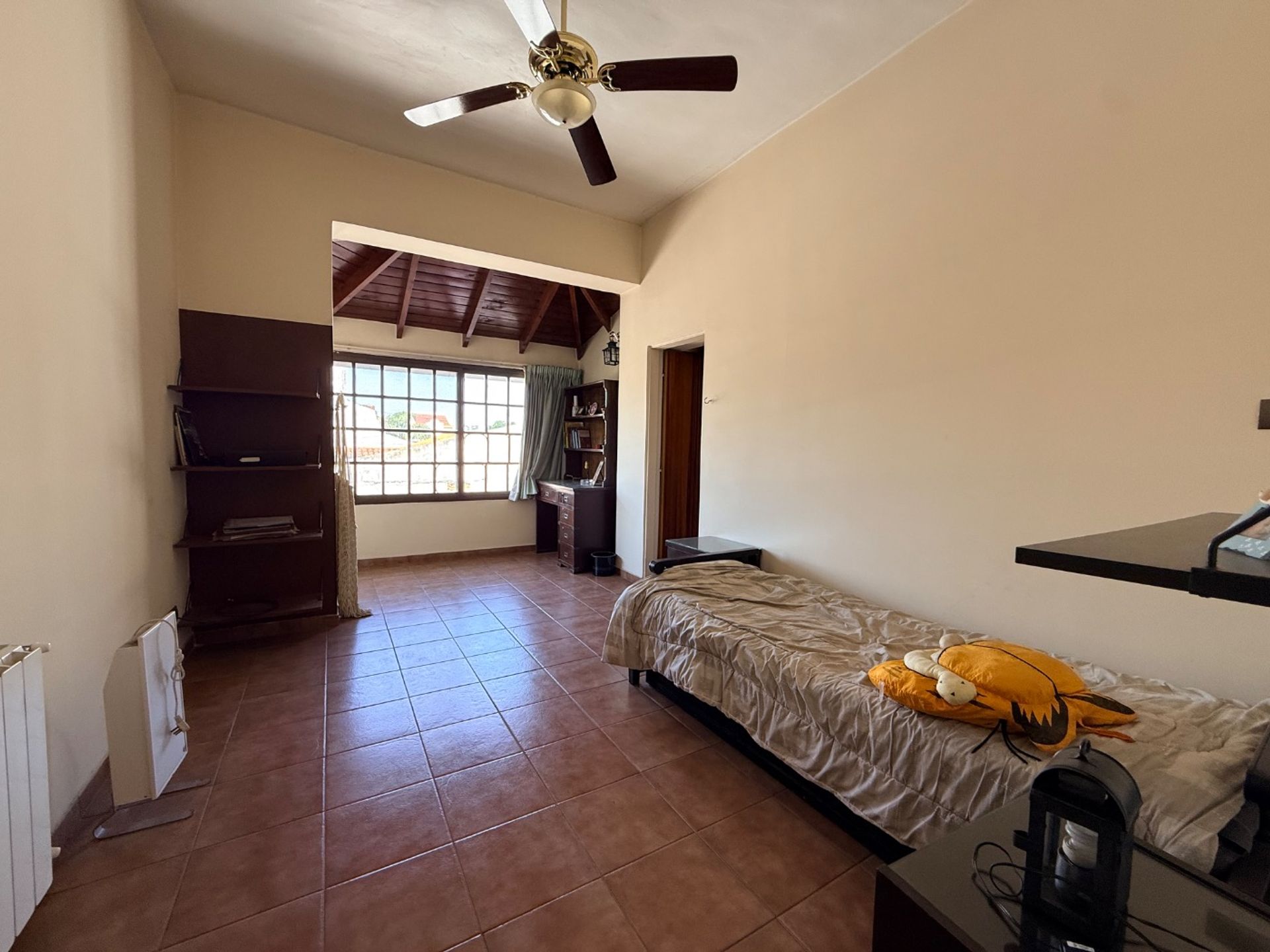 Venta casa 4 ambientes con cochera Martinez