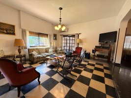 venta casa 4 ambientes Martinez